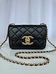 Okify Chanel Mini flap bag Shiny Lambskin & Gold Plated Metal Black 20X8X11cm - 1