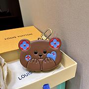 Okify Louis Vuitton Keyring Earphone Case Bear  - 1