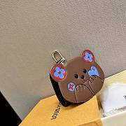 Okify Louis Vuitton Keyring Earphone Case Bear  - 2