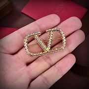 Okify Valentino brooch - 3