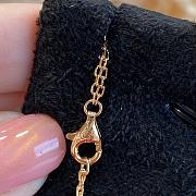 Okify Cartier Classic Small Big Cake V Gold Necklace  - 2