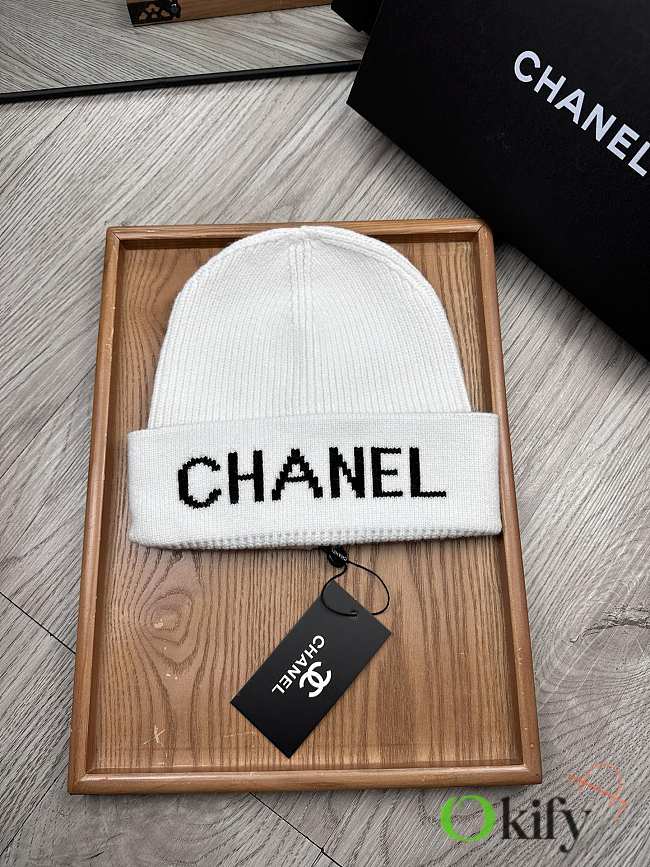 Okify Chanel Beanie White  - 1