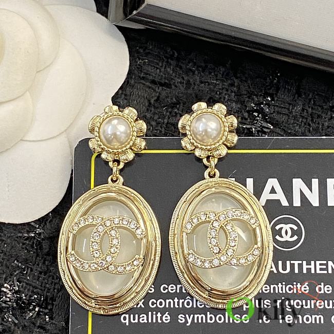 Okify Chanel Vintage Oval Glass Gemstone Earrings - 1