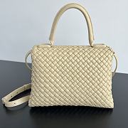 Okify Bottega Veneta top handle bag in padded Intreccio leather - White 19*26*11cm - 3