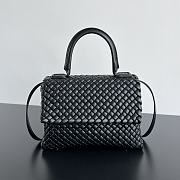 Okify Bottega Veneta top handle bag in padded Intreccio leather - Black 19*26*11cm - 1