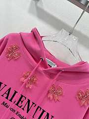 Okify Valentino three-dimensional flower beaded letter logo sweater hoodie - Pink - 4