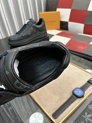 Okify Louis Vuitton Sneaker 17235 - 4