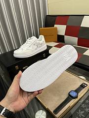 Okify Louis Vuitton Sneaker 17237 - 2