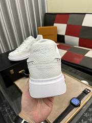 Okify Louis Vuitton Sneaker 17237 - 3