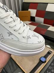 Okify Louis Vuitton Sneaker 17237 - 4