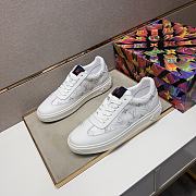 Okify Louis Vuitton Sneakers 17248 - 1