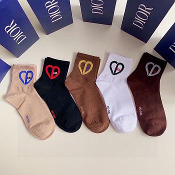 Okify Dior Set 5 medium-length stacked socks 17261