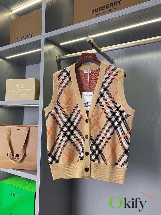 Okify Burberry Plaid wool blend cardigan vest - 1