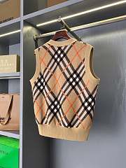 Okify Burberry Plaid wool blend cardigan vest - 4