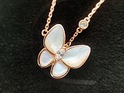 Okify Van Cleef & Arpels Tow Butterfly Natural White Mother-of-Pearl Four-Leaf Clover Butterfly Necklace  - 3