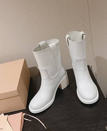 Okify MiuMiu Distressed Metal Knight Boots 35-40 White