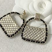 Okify Chanel black and gold leather chain bag earrings 17360 - 4