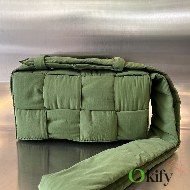 Okify Bottega Veneta Padded Tech Cassette cross-body bag green color 30x15 cm - 1