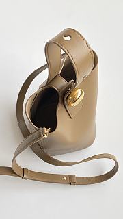 Okify Loewe Mini Pebble bucket in mellow calfskin oak color 16*16*19.5 cm - 2