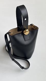 Okify Loewe Mini Pebble bucket in mellow calfskin black color 16*16*19.5 cm - 3