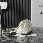 Okify Bottega Veneta Small Loop Camera White Bag 18.5*11.5*8.5cm - 4