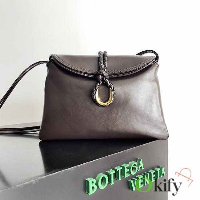 Okify Bottega Veneta Medium Liberta Cross-body Brown bag in smooth calf leather 30x20x8 cm - 1