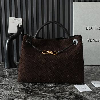 Okify Bottega Veneta Medium Andiamo handle bag in supple Intrecciato suede 32*24*12 cm