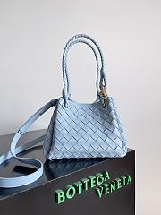 Okify Bottega Veneta Small Parachute Shoulder bag in Sky Blue 21*17*16.5cm - 1