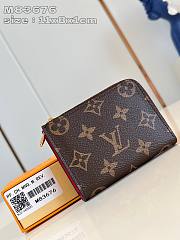 Okify Louis Vuitton Noa Small Wallet With Dark Pink Inner Layer 11x8x1cm M83476  - 1