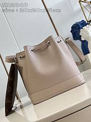 Okify Louis Vuitton Noé BB Epi Leather Handbag in Quartz White 20 x 20 x 15 cm M12848  - 2