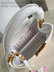 Okify Louis Vuitton white flower ornament mini capucines bag 21x14x8cm M21416  - 3