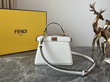 Okify Fendi Peekaboo ISeeU Ultra Small Bag in white 11x20x15cm