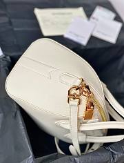 Okify Givenchy classic Antigona mini handbag in white 22x20x13cm? - 2