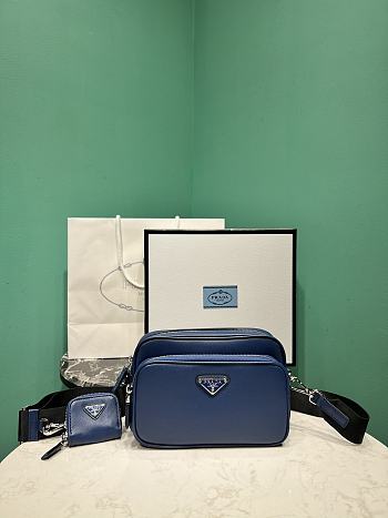 Okify Prada Saffiano leather shoulder bag in blue 20x13.5x7 cm