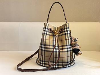 Okify Burberry Bucket Bag in checkered pattern brown 26x16x26cm