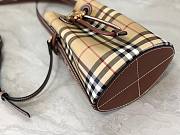 Okify Burberry Bucket Bag in checkered pattern brown 16.5x11x18.5 cm - 2