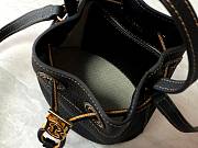 Okify Burberry Bucket Bag in black 16.5x11x18.5 cm - 3