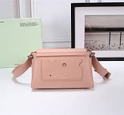 Okify Off White Arrow Shoulder Bag In Pink 23.5x15x10 cm - 4