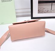 Okify Off White Arrow Shoulder Bag In Pink 23.5x15x10 cm - 3