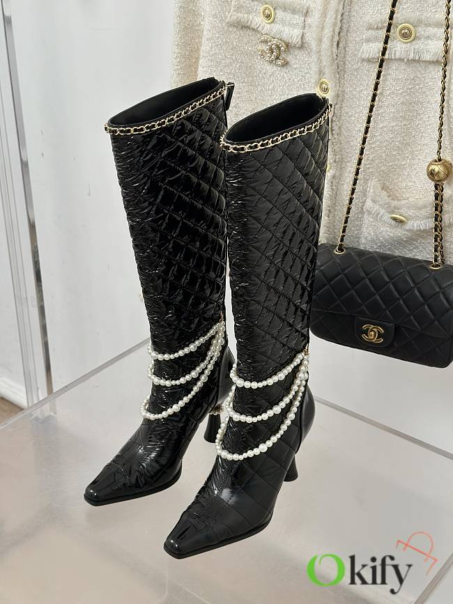 Okify Chanel Pearl Chain Black High Heel 8cm High Boots 35-39 - 1