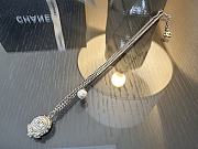 Okify Chanel 18K Silver Necklace With Pearl Flower Logo Charm  - 4