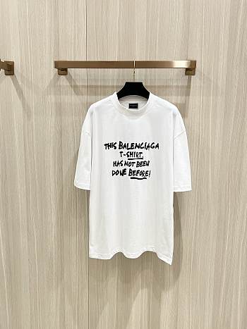 Okify Balenciaga graffiti print short sleeves T-shirt in white