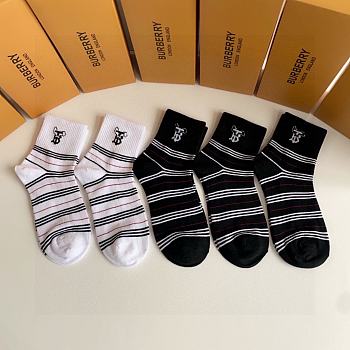 Okify Burberry Set 5 mid-length stacked socks 17955