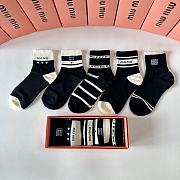 Okify MiuMiu Set 5 mid-length stacked socks 17957 - 1