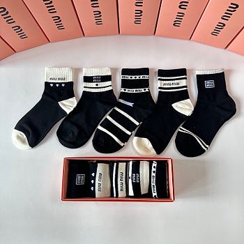 Okify MiuMiu Set 5 mid-length stacked socks 17957