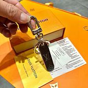 Okify Louis Vuitton Black Skateboard Keyring 17962 - 4