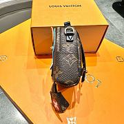 Okify Louis Vuitton Chopper Keyring - 4