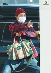 Okify Gucci Supreme Holdall Bag 42x29x16cm-BTS J-HOPE - 1