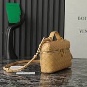 Okify Bottega Veneta Bang Bang Vanity Case Bag in Oatmeal 22x12.5x5 cm - 4