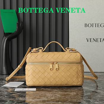 Okify Bottega Veneta Bang Bang Vanity Case Bag in Oatmeal 22x12.5x5 cm